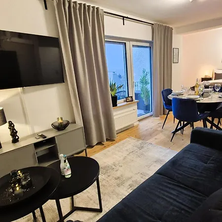 Navia Vela Premium - Parkplatz, Boxspringbett&balkon