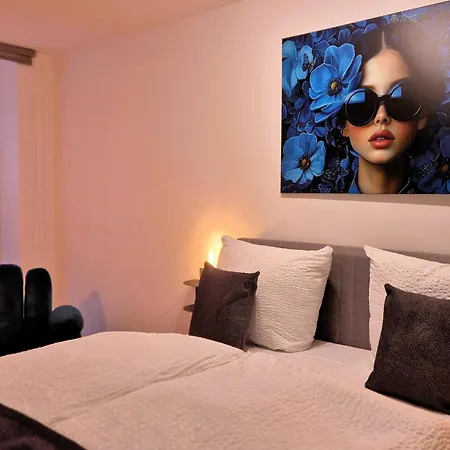 Navia Vela Premium - Parkplatz, Boxspringbett & Balkon Διαμέρισμα *