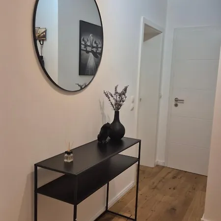 شقة Navia Vela Premium - Parkplatz, Boxspringbett & Balkon *